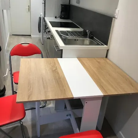 Apartament Petit T2 Hypercentre Avec Terrasse Privee - 006