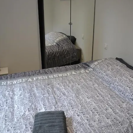 Petit T2 Hypercentre Avec Terrasse Privee - 006 * Rouen